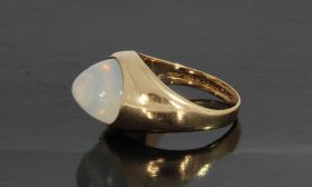 Finnland 14 karaats gouden handgemaakte design ring met maansteen